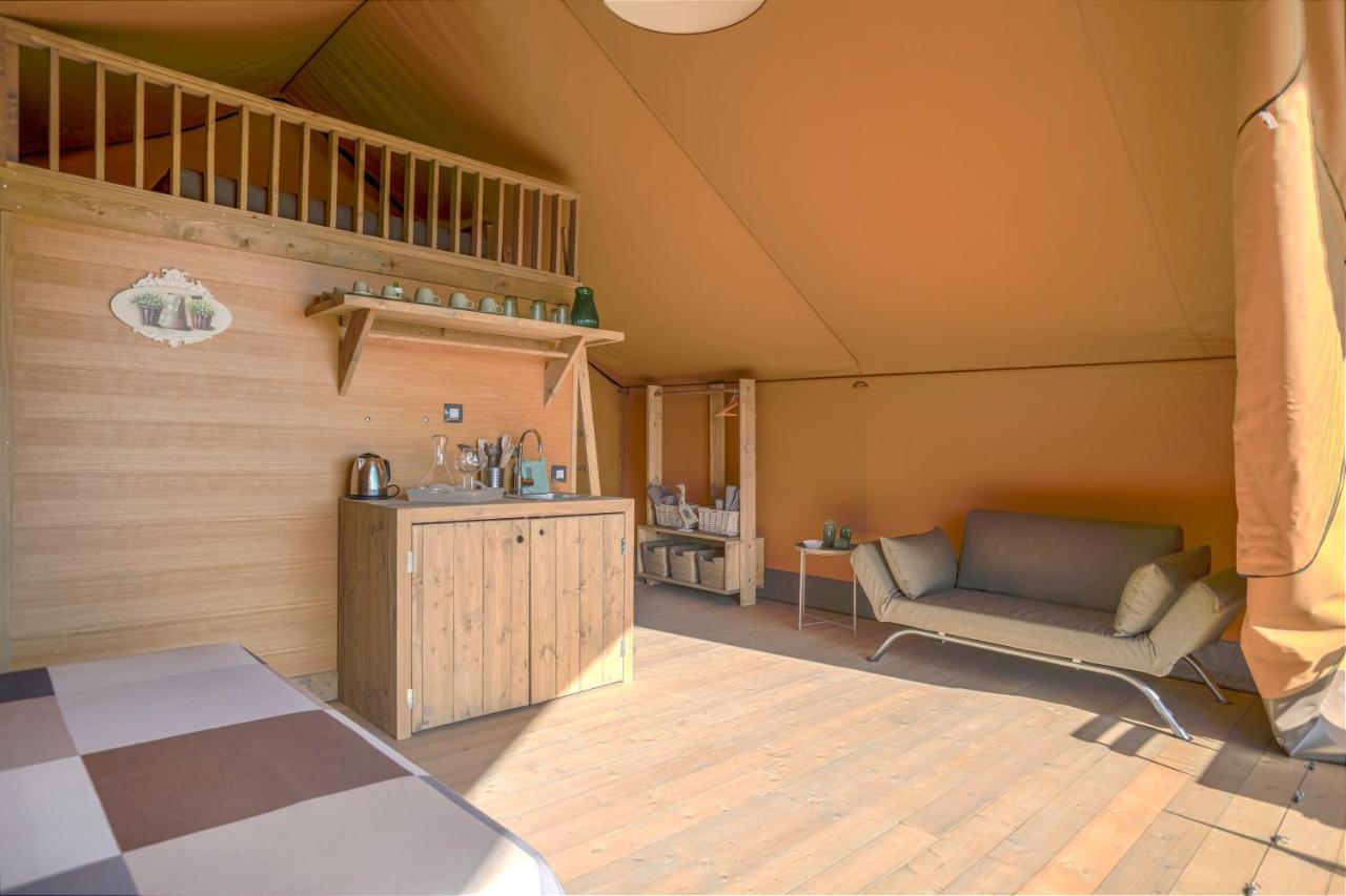 Glamping Debbiare Hotel Riparbella Exterior photo